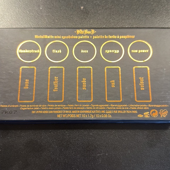 Kat Von D Metal Matte mini eyeshadow palette - Picture 5 of 5